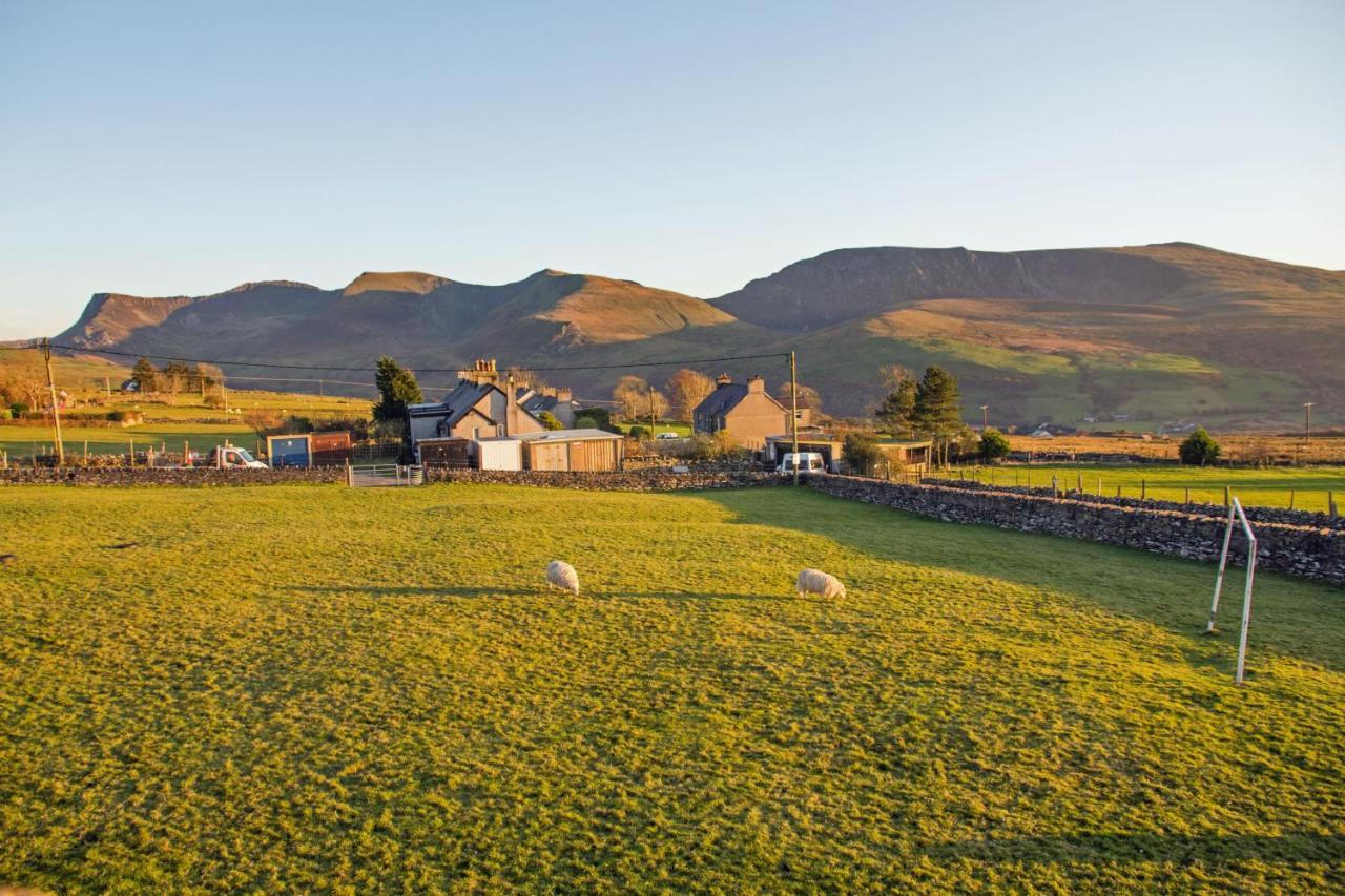 Canolfan Y Fron Nantlle Eksteriør billede